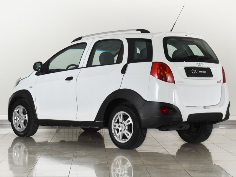 Chery indis белый