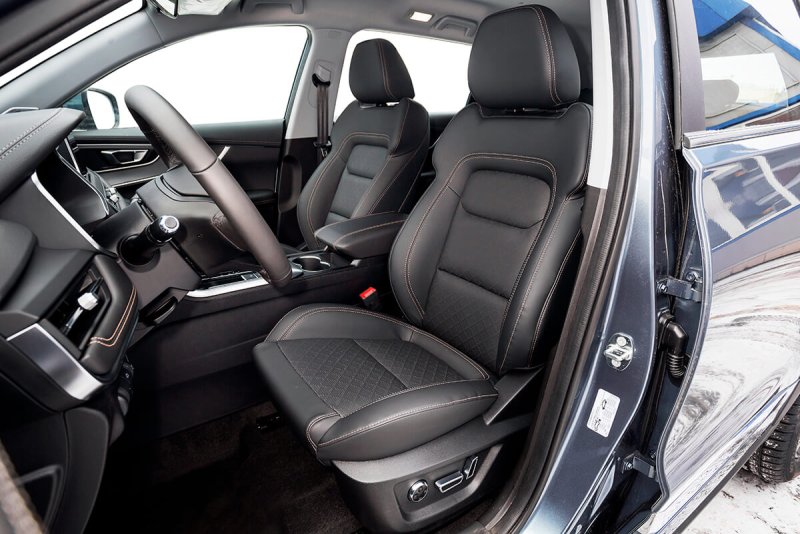 Chery Tiggo 8 салон