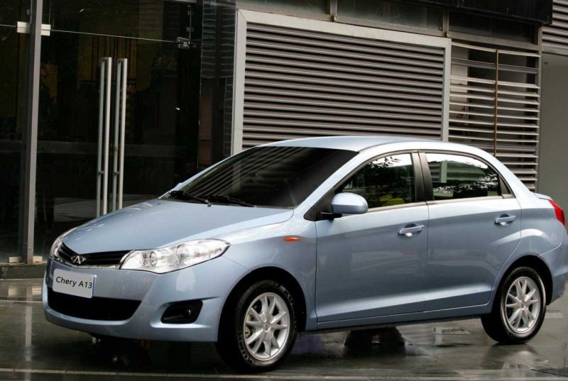 Машина Chery a13