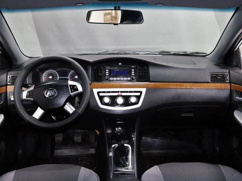 Lifan Solano i (620)