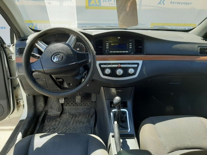 Lifan Solano 2011 620