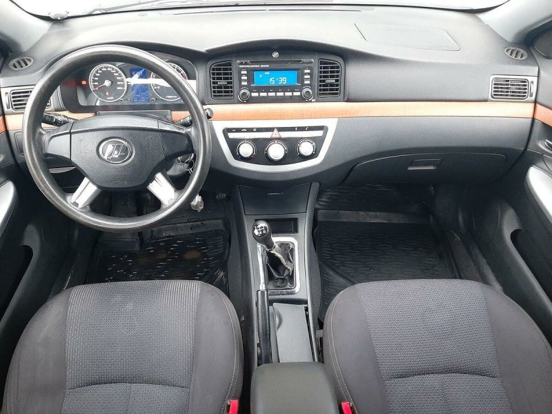 Lifan Solano 2012 салон