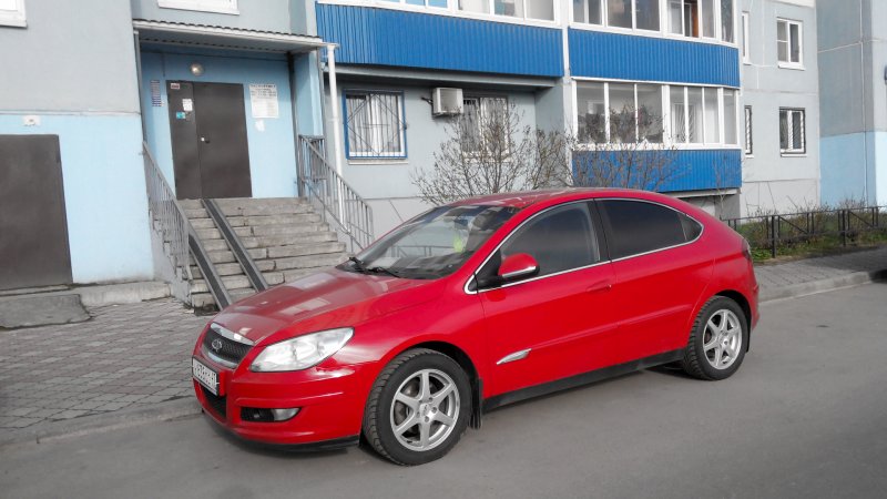 Чери м11 красная