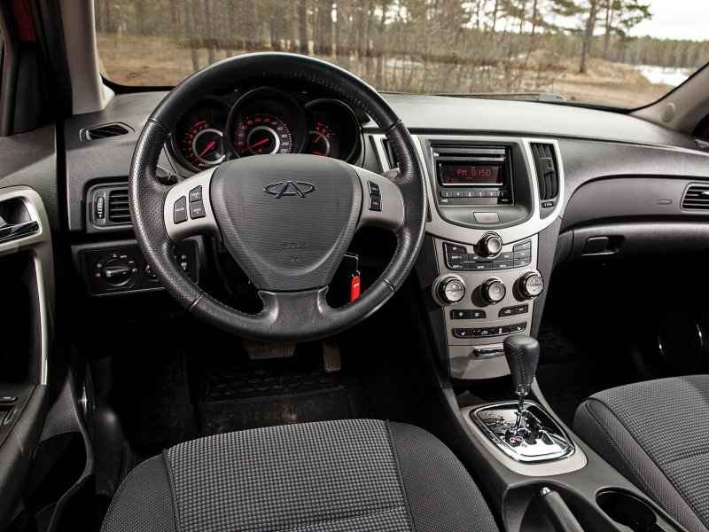 Chery m11 салон