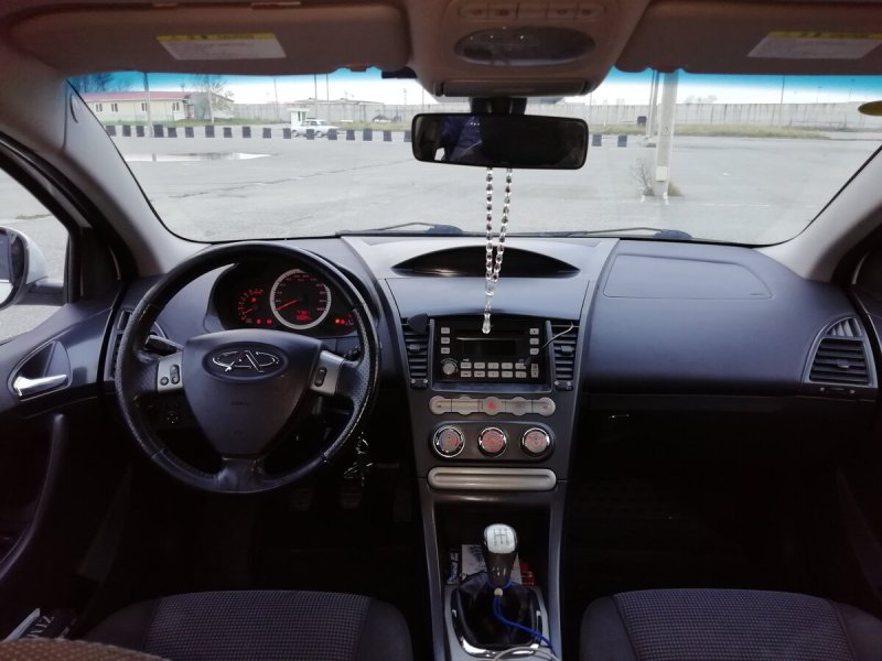 Chery m11 хэтчбек салон