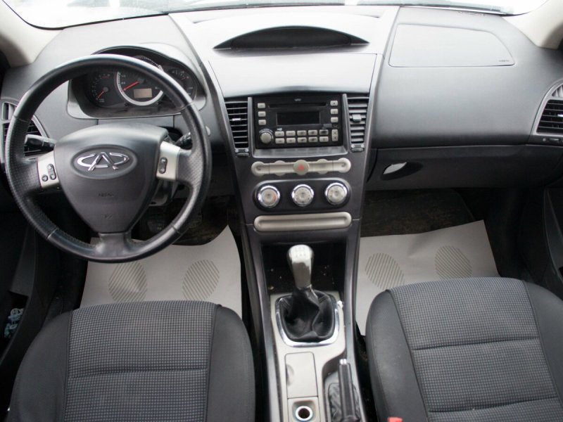 Chery m11 хэтчбек салон