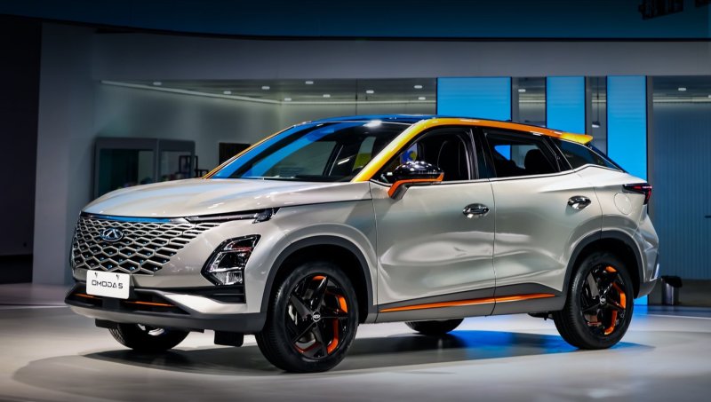Кроссовер Omoda 5