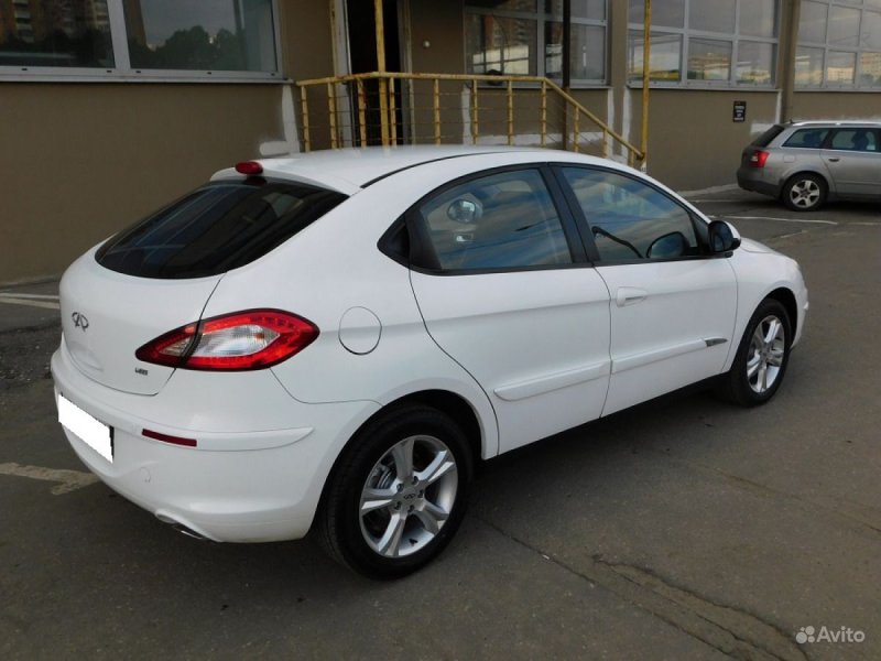 Chery m11 белая