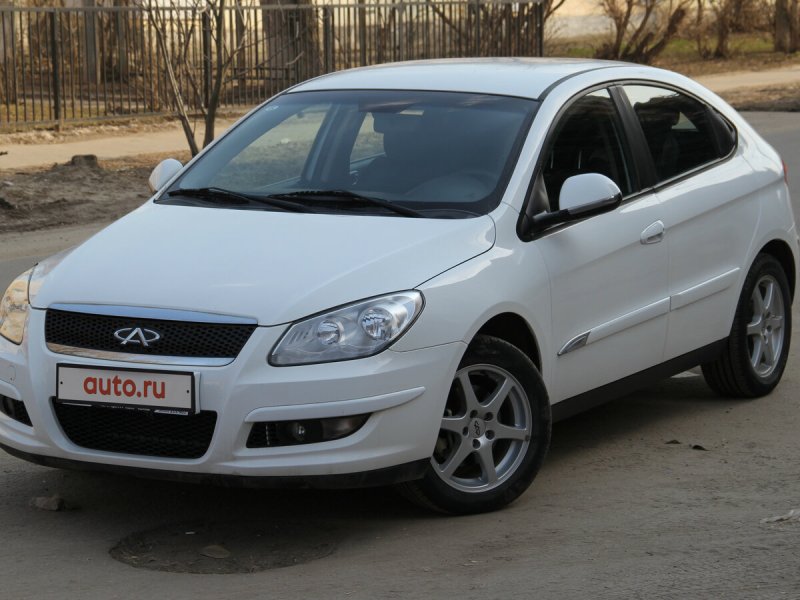 Chery m11 белая