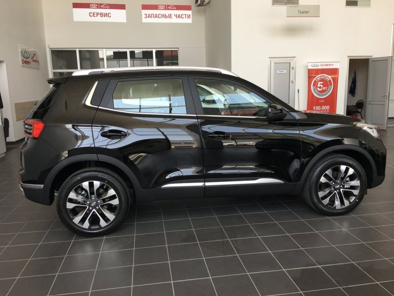 Chery Tiggo 4 2021 черный