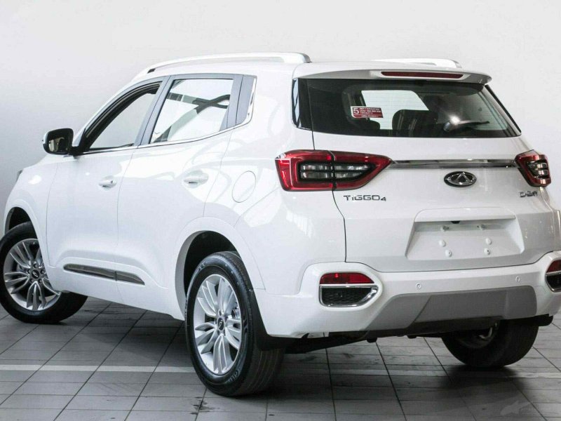 Chery Tiggo 4 2022 белый