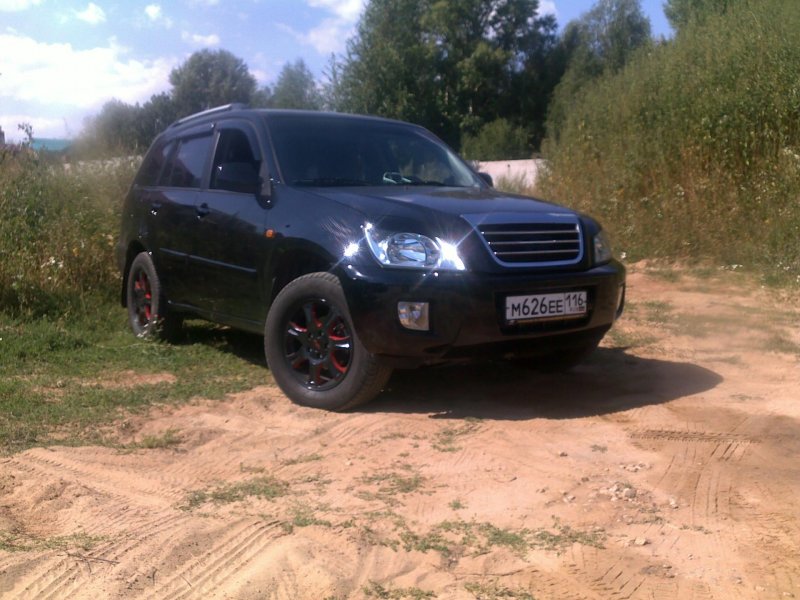 Chery Tiggo (t11) черный на черных колесах