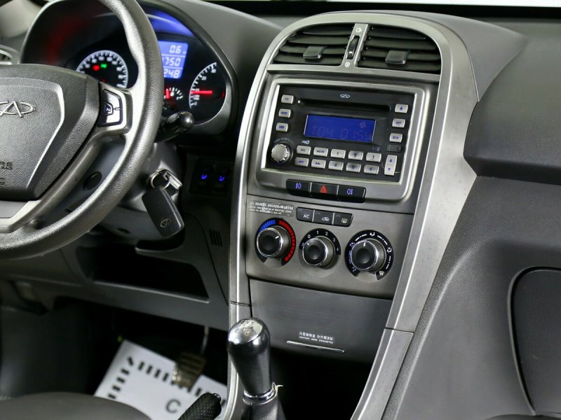 Chery Tiggo t11 2014г магнитофон