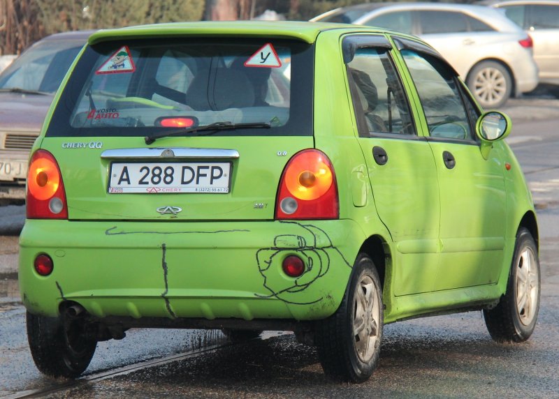 Chery QQ сбоку