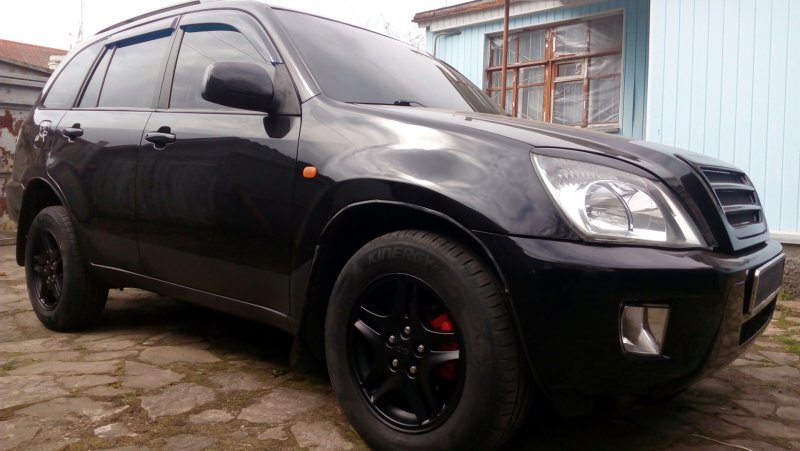 Chery Tiggo (t11) черный на черных колесах