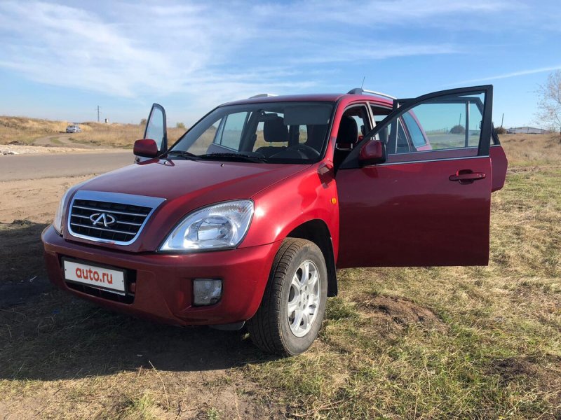 Chery Tiggo t11 красная