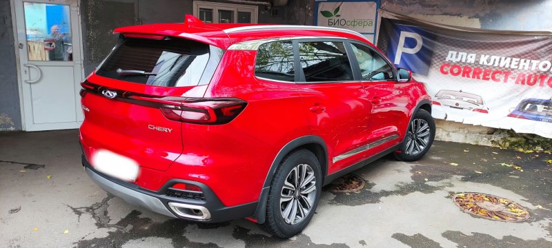 Chery Tiggo 8 Red