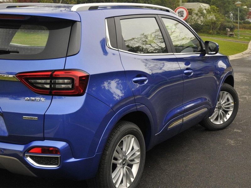 Chery Tiggo 4 2021 черный