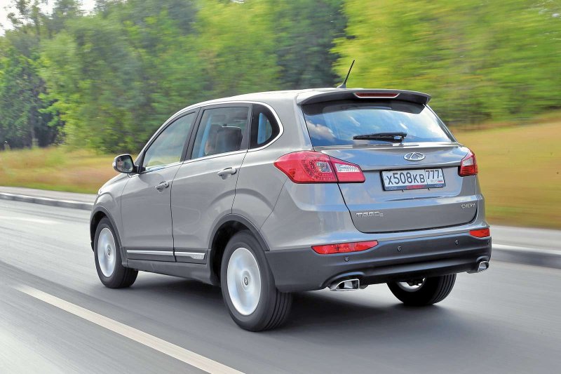 Chery Tiggo 7 сзади