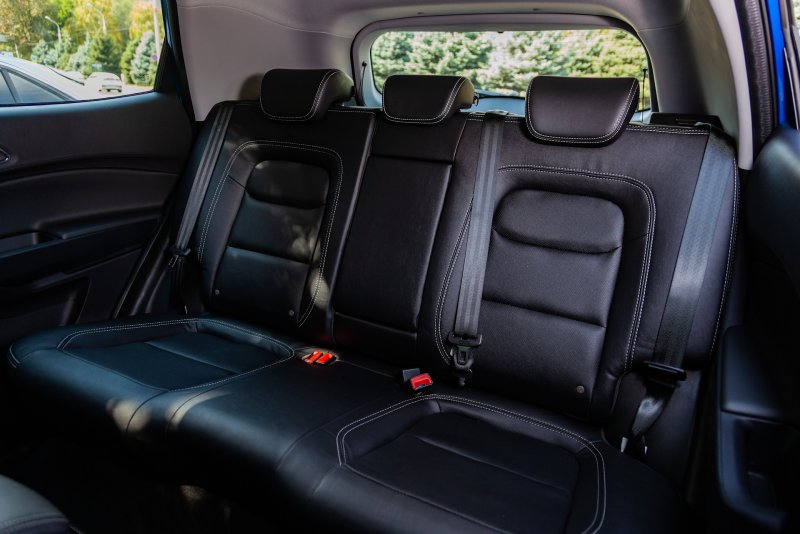 Chery Tiggo 4 салон сзади
