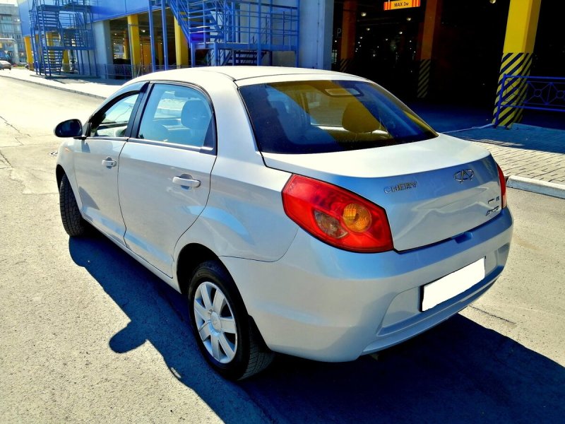 Chery very 2008