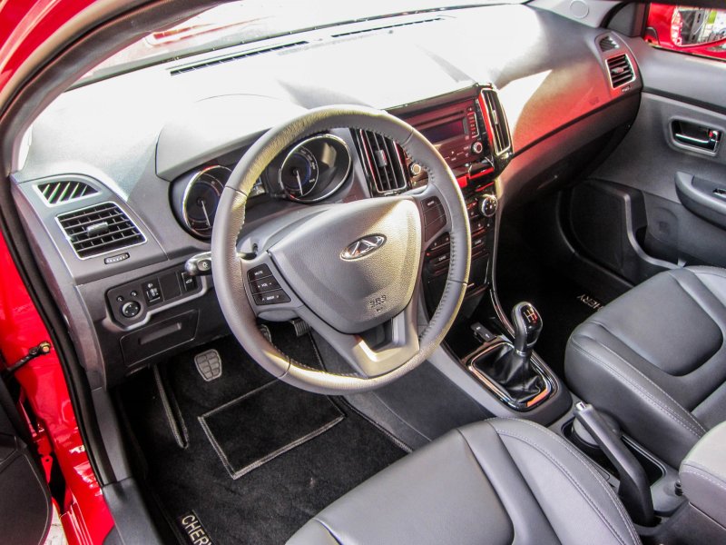 Chery Arrizo 8 салон