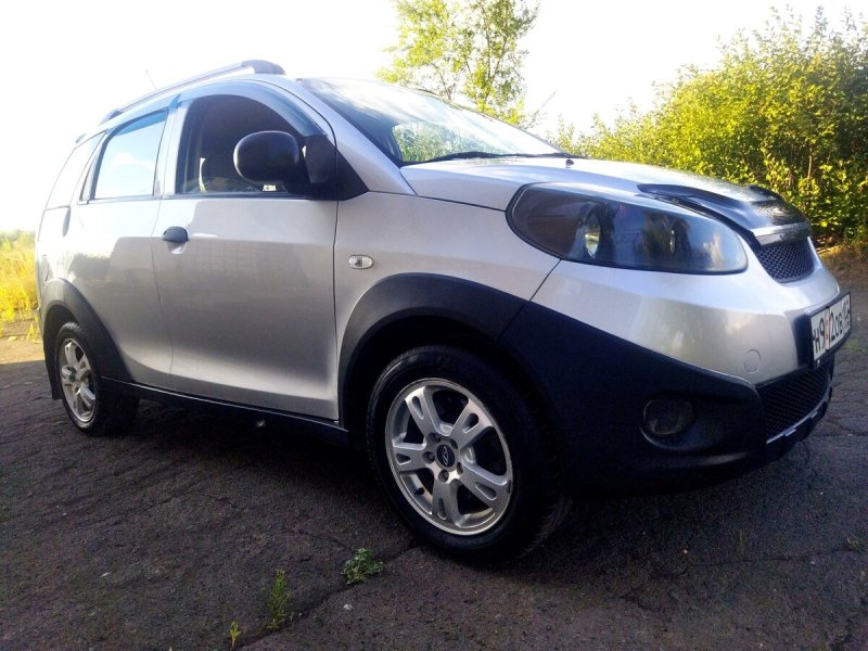 Chery indis s18d серебристый