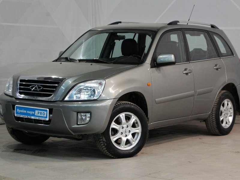 Chery Tiggo t11 серебро тонированная
