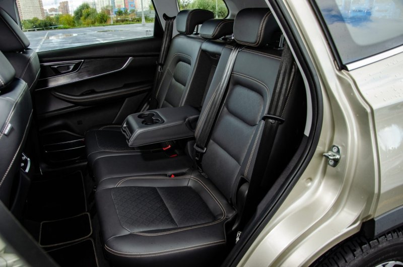 Chery Tiggo 4 Pro салон