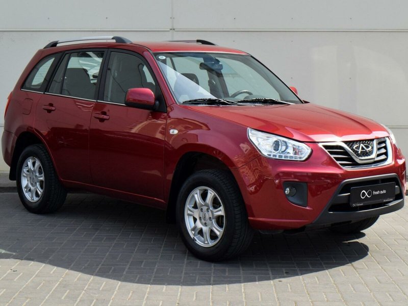 Chery Tiggo t11 красная
