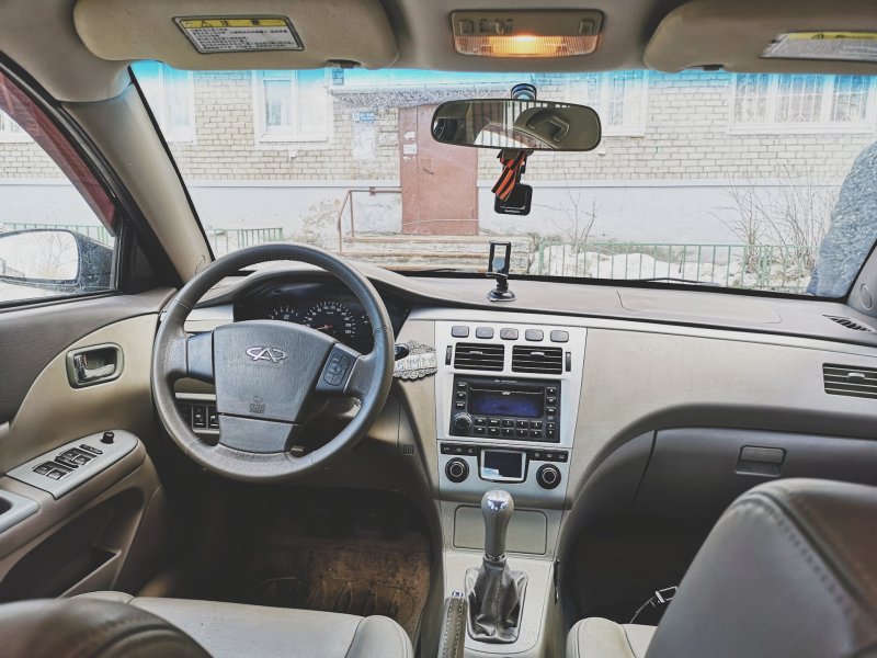 Chery fora 2008 салон
