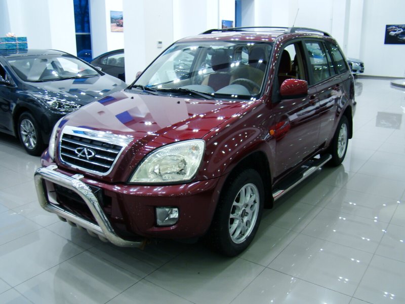 Chery Tiggo t11 красная