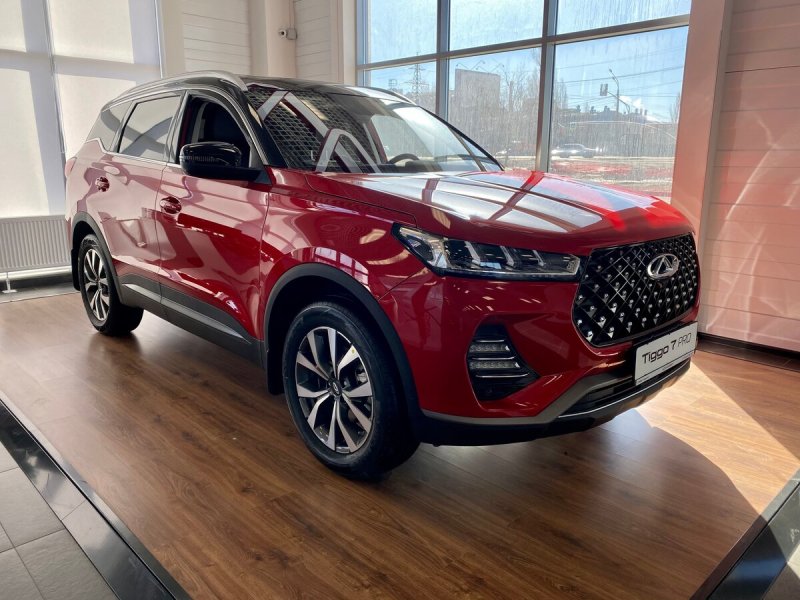 Chery Tiggo 7 Pro красный