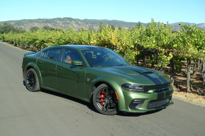 Dodge Charger Hellcat Widebody