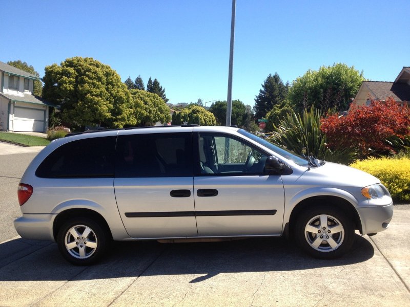 Dodge Grand Caravan 2005