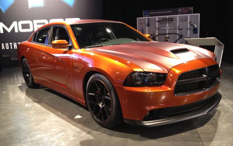 Dodge Charger srt8 2013