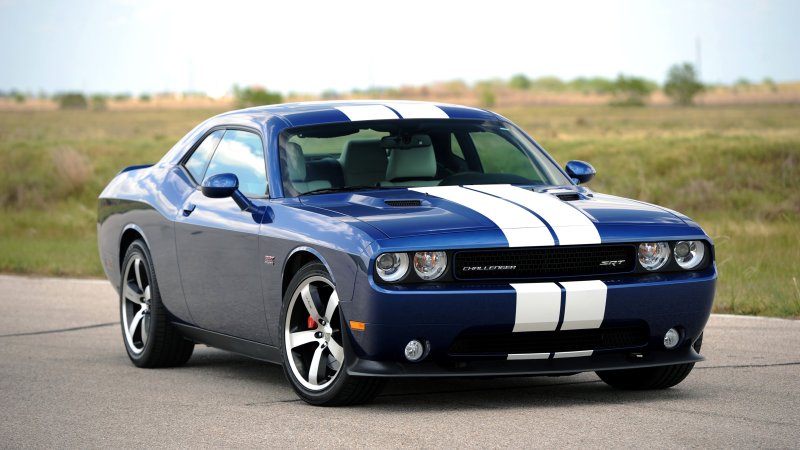 Dodge Challenger srt8