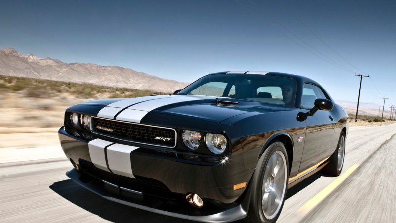 Dodge Challenger srt8 392