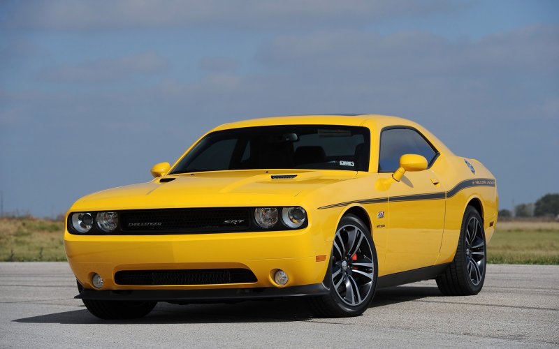 Dodge Challenger srt8