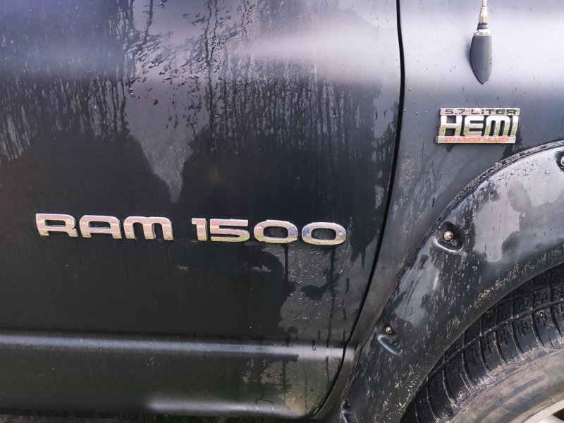 Dodge Ram шильдик 1500
