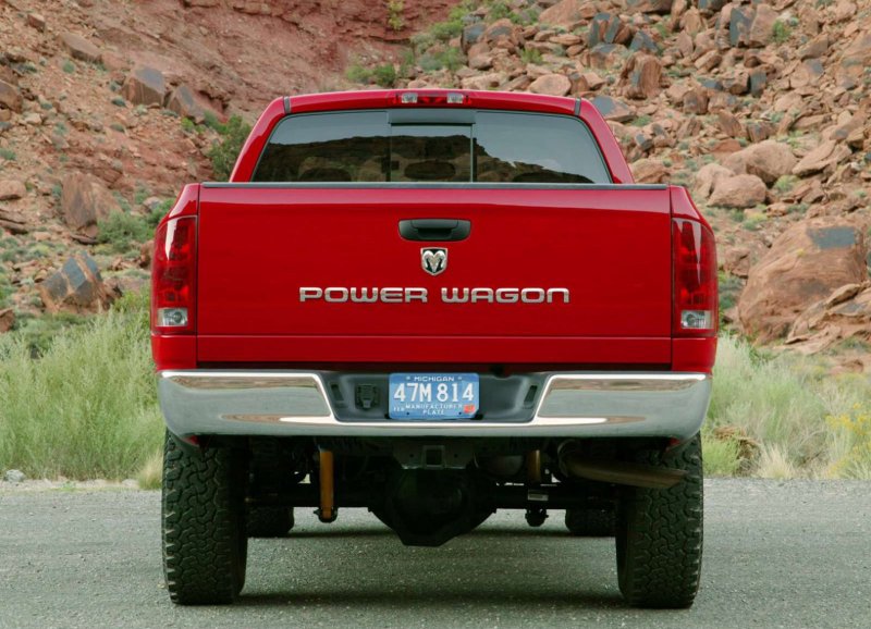 Dodge Ram Power Wagon 2005