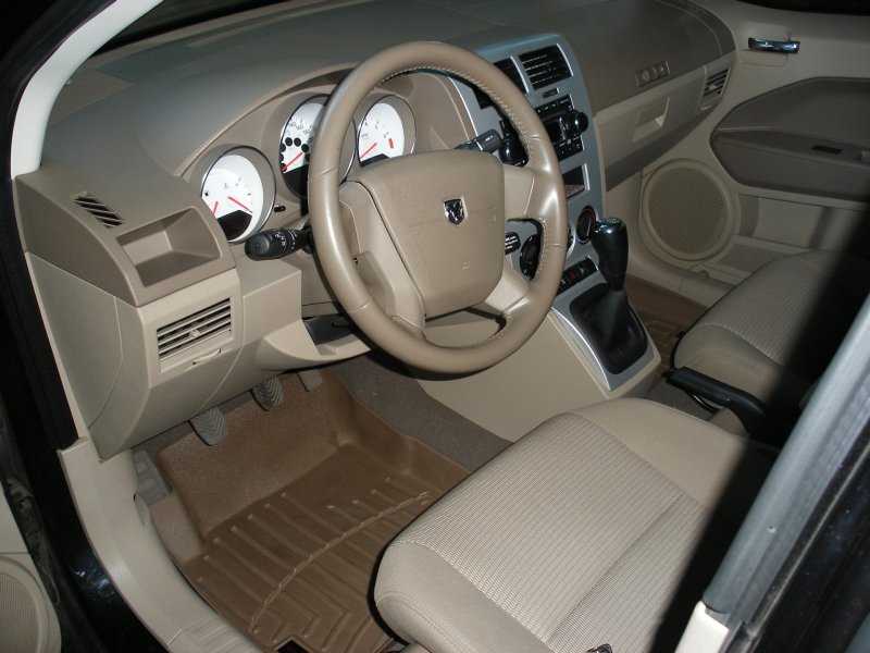 Dodge Caliber 2008 салон