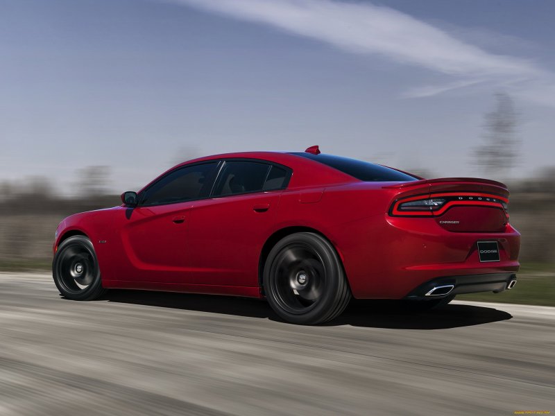 Dodge Charger 2015 красный