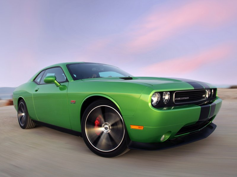 Dodge Challenger srt8 392