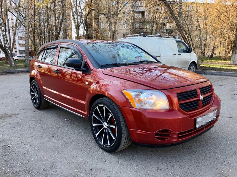 Dodge в Орле красного цвета