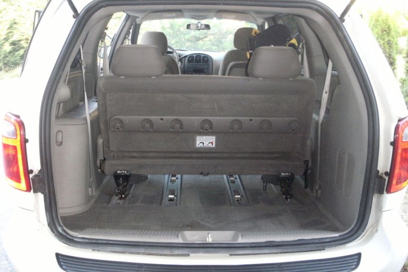 Dodge Grand Caravan 2002 багажник