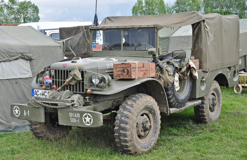 Dodge WC-52