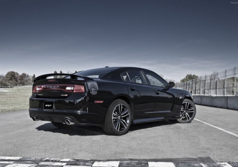 Dodge Charger srt8