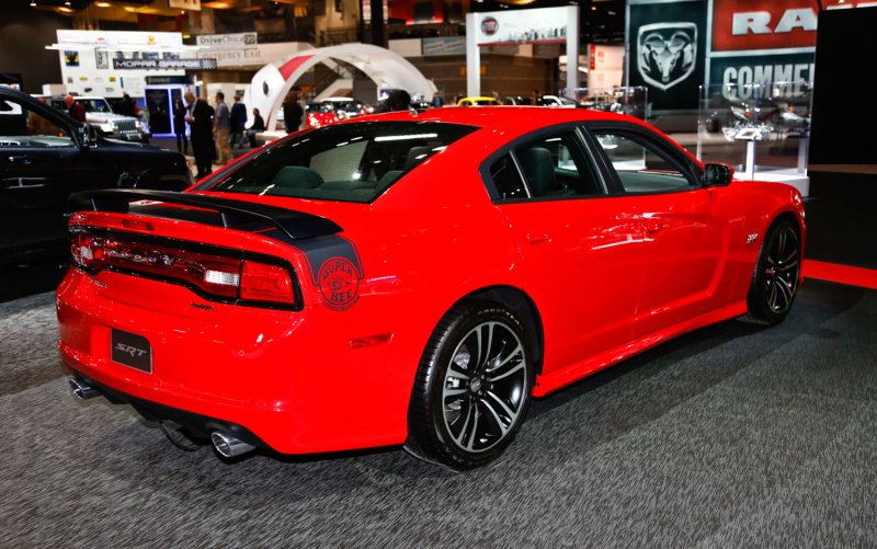 Dodge Charger srt8 2013