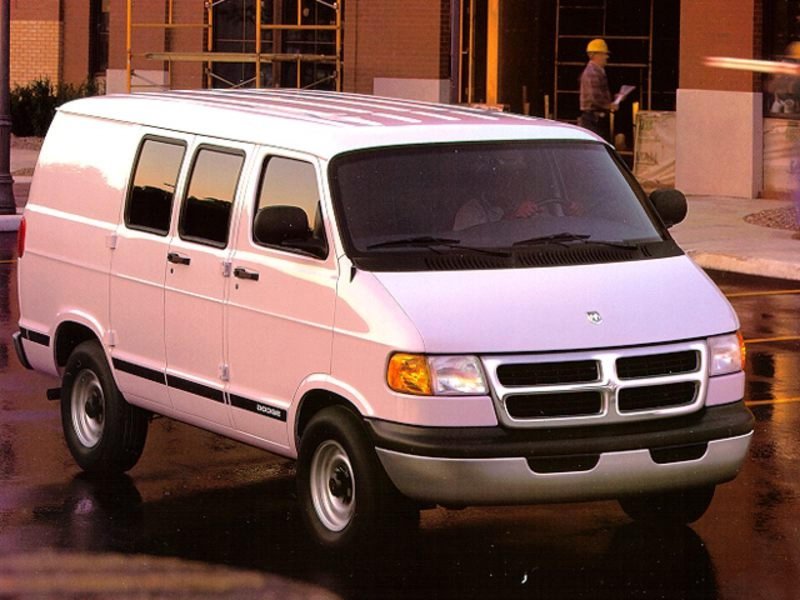 Dodge Ram van 2000